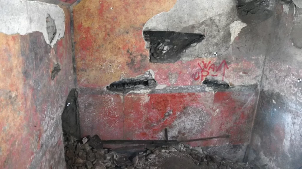 ROMA, UNA DOMUS ANTICA RIEMERGE SOTTO LA PALESTRA DEL LICEO CAVOUR