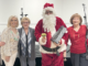 Il comitato delle Ladies Auxiliary insieme a Babbo Natale